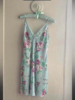 SOLD❌
 Enchanting Slip Dress blue floral purple thrifted flowers print lace